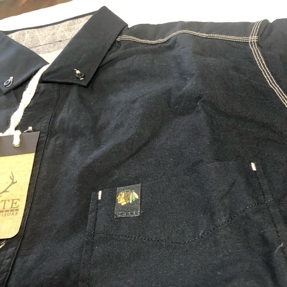 Rare NWT NHL Chicago Blackhawks Button Dow… - Picture 4 of 7